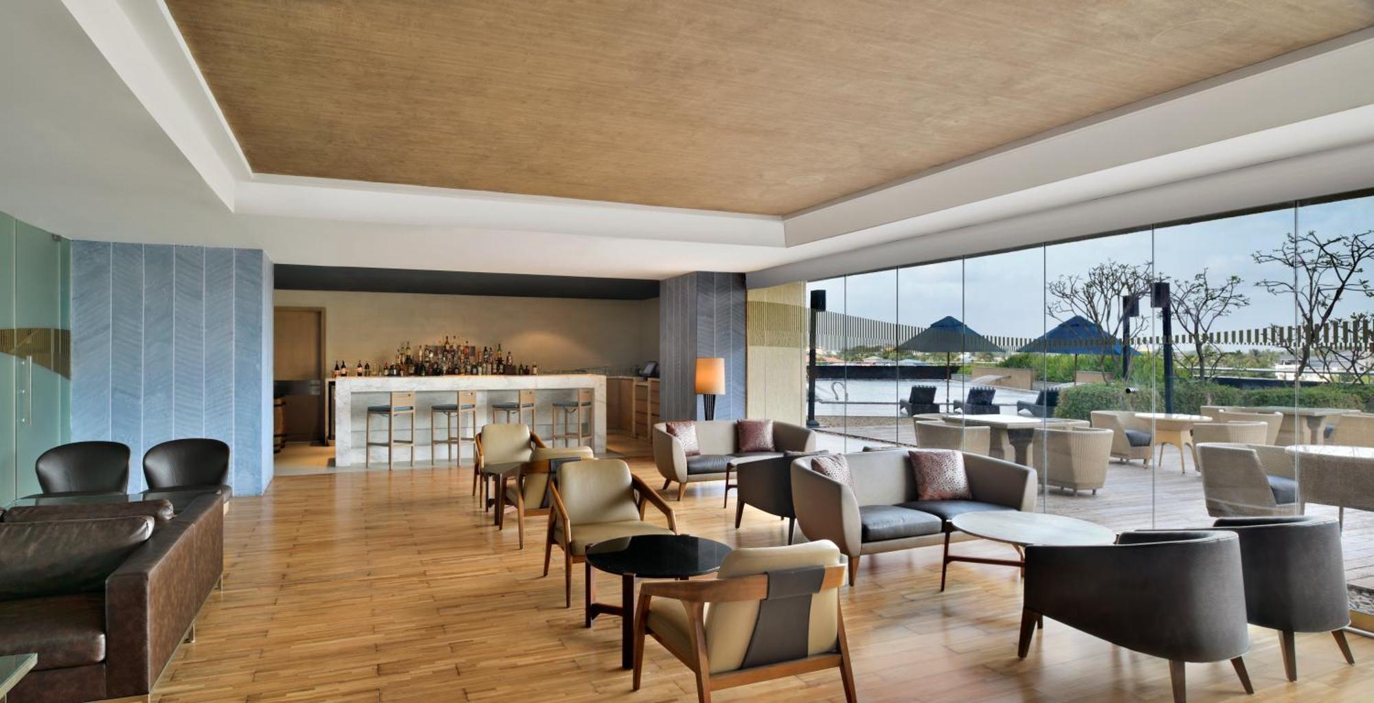 科钦万豪酒店 Kochi 外观 照片 The Club Lounge at KLIA