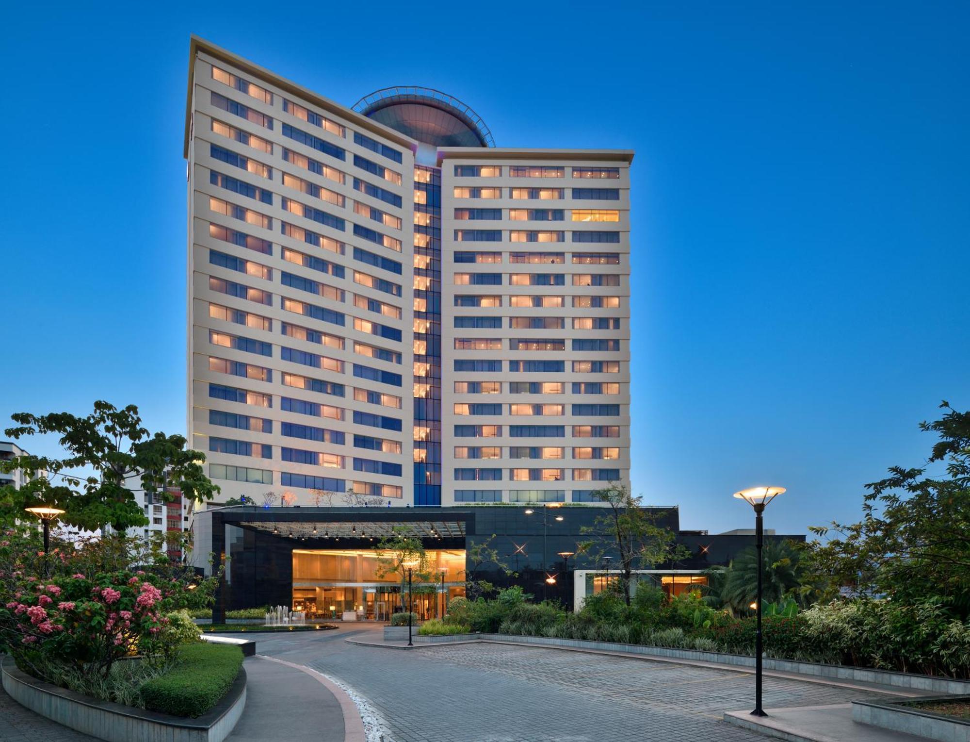 科钦万豪酒店 Kochi 外观 照片 The hotel in 2016